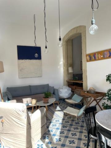 Un Oasis Au Coeur De La Vieille Ville, Classe 4 Etoiles Montpellier Exterior photo